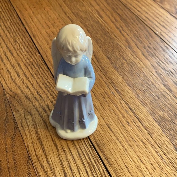 Other - Adorable angel